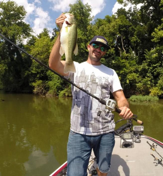 Le matériel Sakura ça prend des black bass - Sakura tackle catch bass