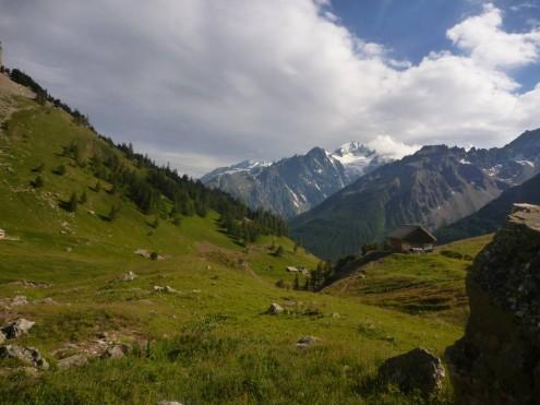 Coup du soir en lac de montagne