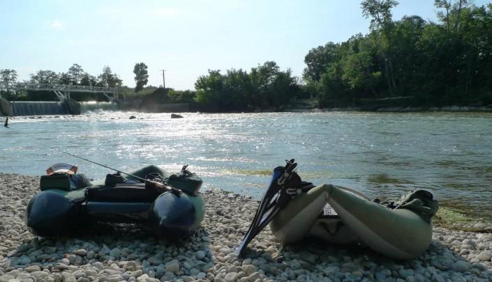 float tube en aval de barrage