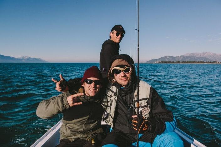 Marko et Luka sont dans un bateau Sakura Croatia