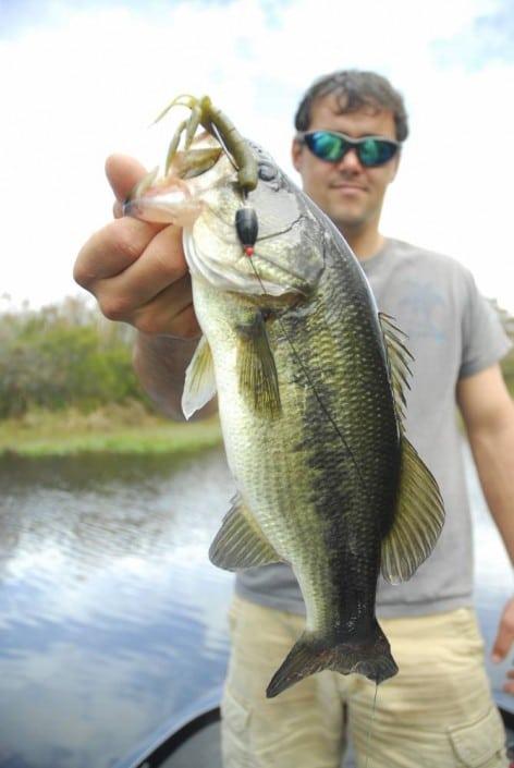 Shane avec un bass pris sur Fat Baby Craw Gary Yamamoto en Texas rig