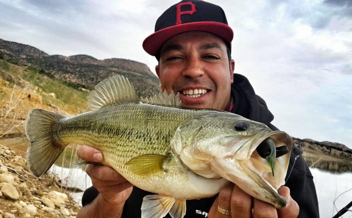 Un joli bass de 47 cm pris au swimsenko Gary Yamamoto