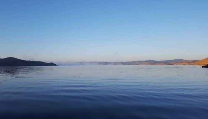 un-matin-sur-le-lac-dalcantara-en-espagne