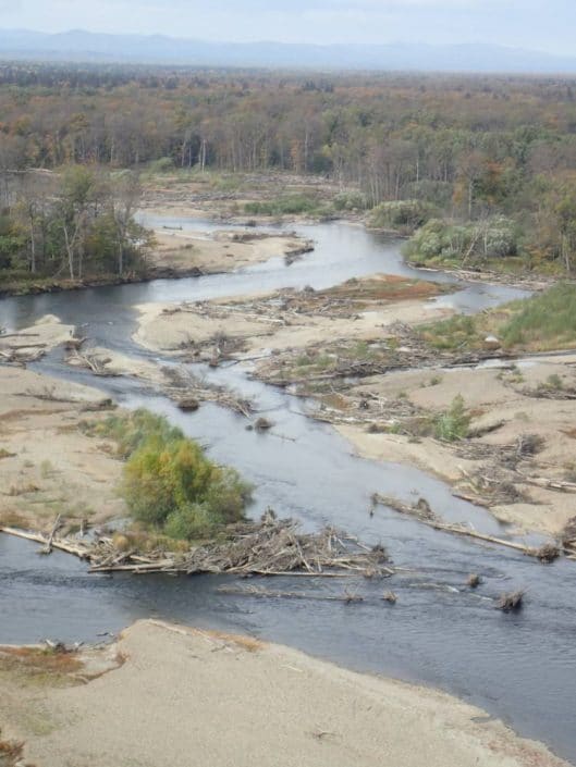 bikin ou riviere serpent vu depuis l helicoptere