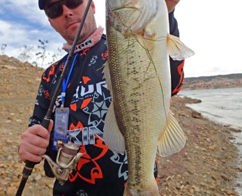 Black_bass_pris_au_Maroc_avec_materiel_Sakura